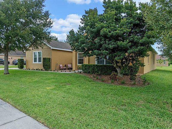 3rd image of 12625 Colonnade Cir