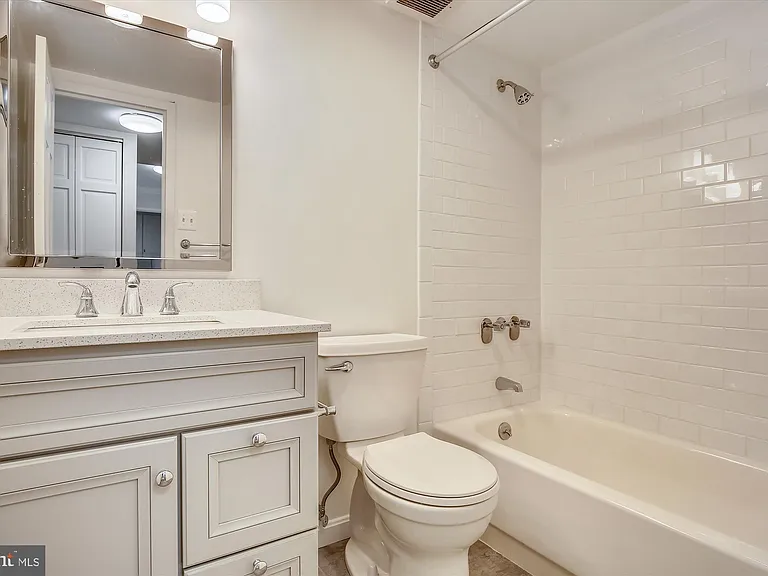 6800 Fleetwood Rd #1004 — Photo 14