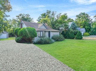 110 Woodland Dr, Mastic Beach, NY 11951