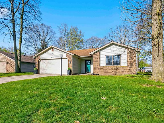 3rd image of 6423 Verandah Ln