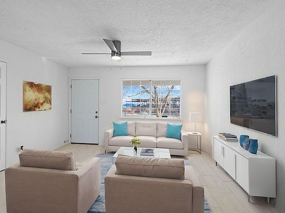 3rd image of 10217 Paseo Del Norte NW