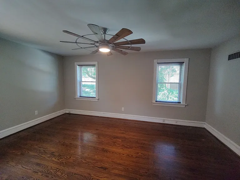 7924 Delmar Blvd — Photo 8