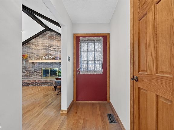 3rd image of 13344 Nottingham Rd