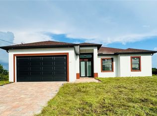 1407 Colin Ave S, Lehigh Acres, FL 33976