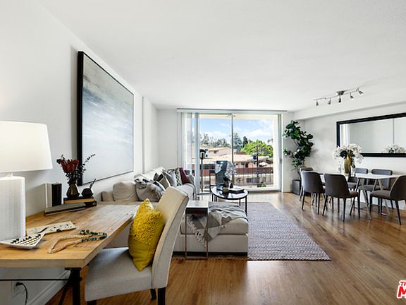 3rd image of 2260 N Cahuenga Blvd APT 303