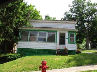 17 Lawrence St, Jordan, NY 13080