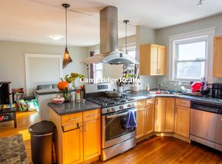 6 Belmont St #3E, Somerville, MA 02143