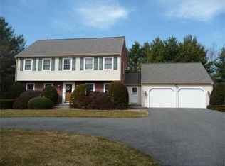 271 Weatherbee Dr, Westwood, MA 02090