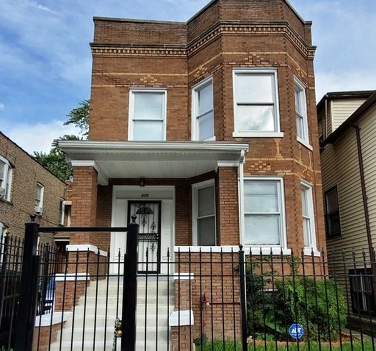 1st image of 825 N Laramie Ave