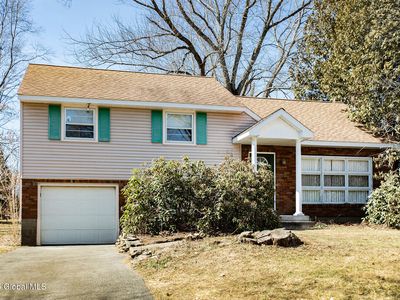 105 Charlton Road, Ballston Lake, NY, 12019