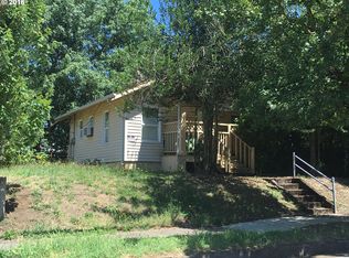 8925 N Syracuse St, Portland, OR 97203