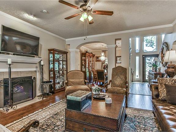 5th image of 6302 Brittany Park Ln