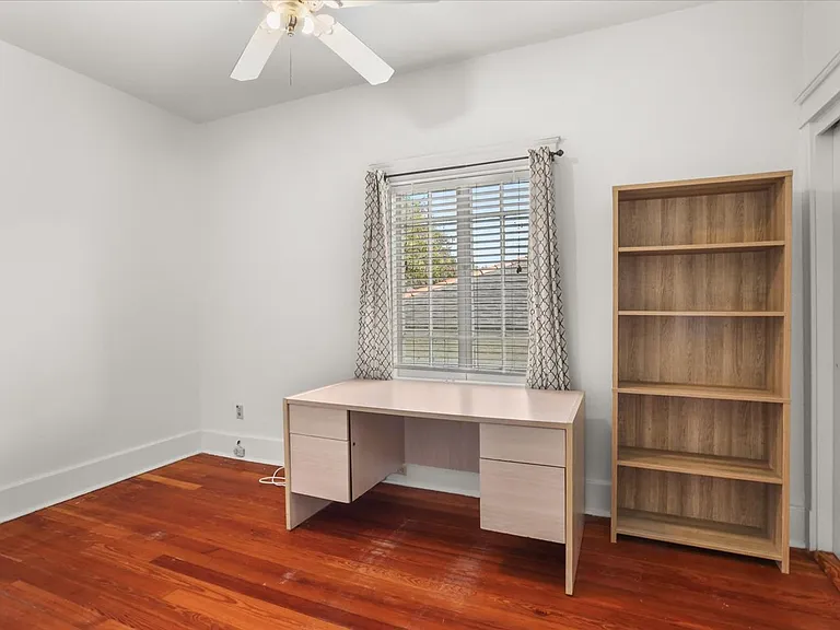 5829 Clara St #5829 — Photo 18