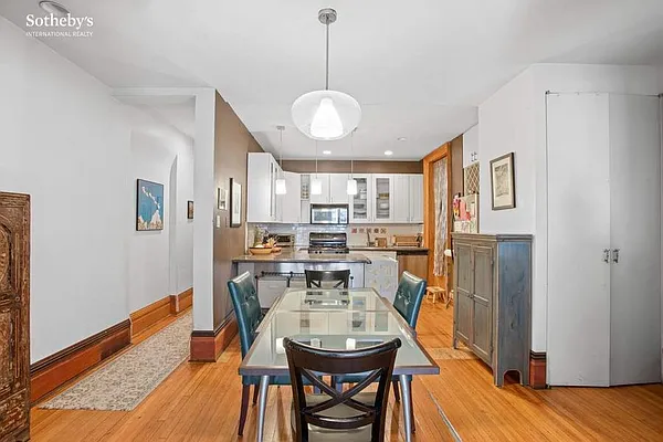Rented by Sotheby's International Realty | media 7