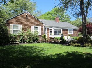 8 Godfrey Lane, Remsenburg, NY 11960