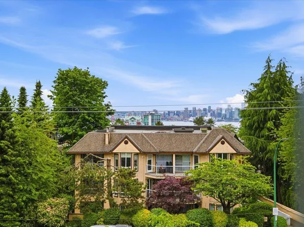 123 Keith Rd E #102, North Vancouver, BC V7J 2J4