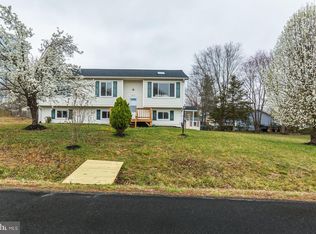 6830 Crescent Ridge Ct, Bealeton, VA 22712