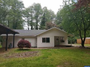 82461 Maple Rd, Seaside, OR 97138