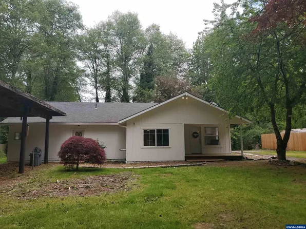 82461 Maple Rd, Seaside, OR 97138