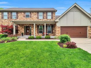 559 Beacon Point Ln, Grover, MO 63040