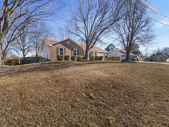 4th image of 2229 Mason Way