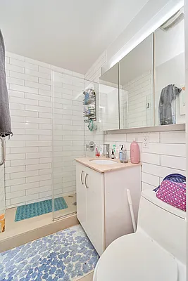 Rented by Living New York | media 42