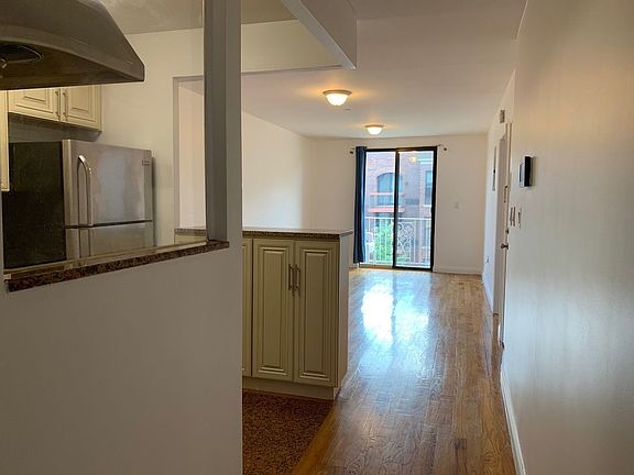 3rd image of 71-24 163rd St #3A