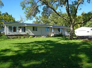 2271 Quince Ave, Charles City, IA 50616
