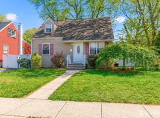 237 Clinton St, Woodbridge, NJ 07095