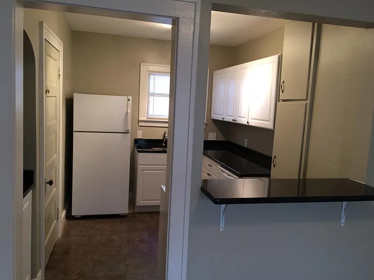 806 Forest Ave — Photo 13