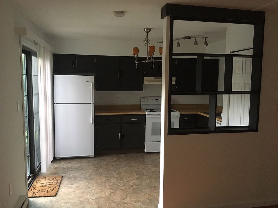 Living into Kitchen 