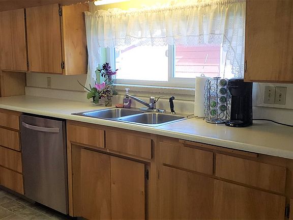 4th image of 35 Camino Ave