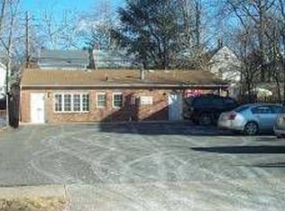 70 Long St, East Orange, NJ 07017