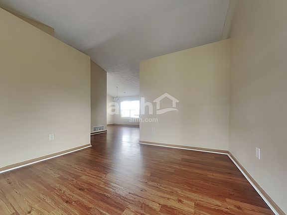 5th image of 384 Elk Creek Dr