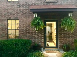 3 Eaglecrest Ct, Columbia, IL 62236