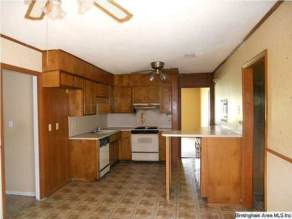 4th image of 564 B Y Williams Sr Dr