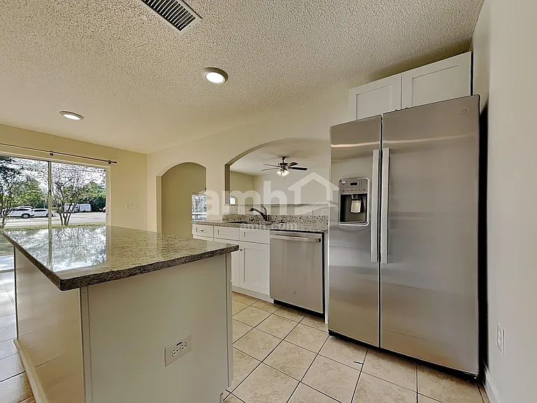 1019 Brenton Leaf Dr — Photo 3