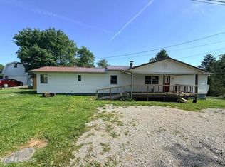 431 Patton Heights Cir, Jamestown, TN 38556