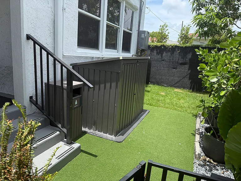 1017 SW 9th St #3 — Photo 7
