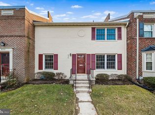 8333 Garfield Ct, Springfield, VA 22152
