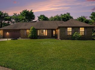 56167 Sturbridge Cir, Mishawaka, IN 46545