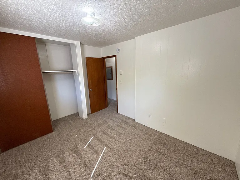 528 SW Levens St #8 — Photo 19