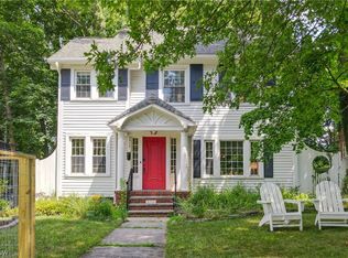 3317 E Monmouth Rd, Cleveland Heights, OH 44118