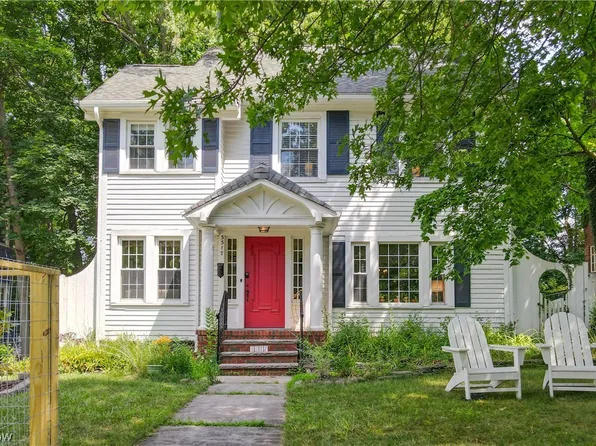 3317 E Monmouth Rd, Cleveland Heights, OH 44118