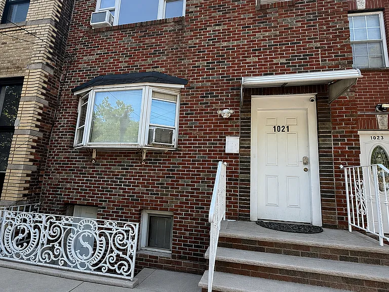 1021 W Side Ave #2 — Photo 1