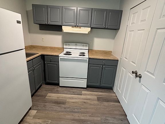 2nd image of 405 Turpin Drive #1