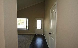 5th image of 717 Cordelia Ave