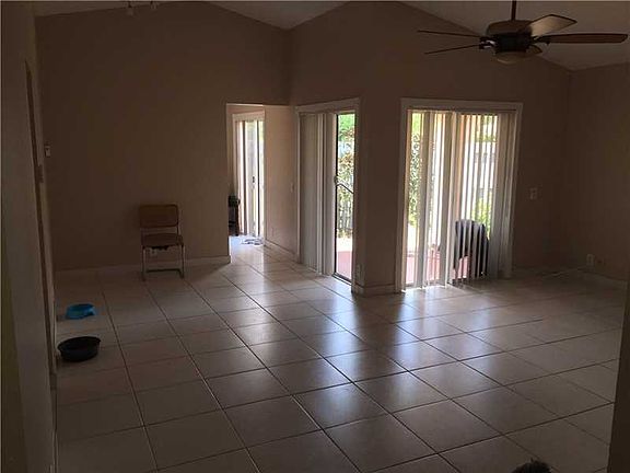 2nd image of 1479 Springside Dr