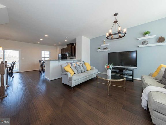 2nd image of 1730 Rockledge Ter
