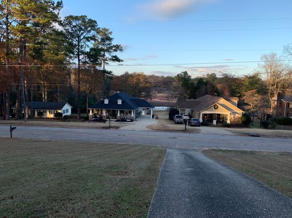 443 Gordon Cir #A
